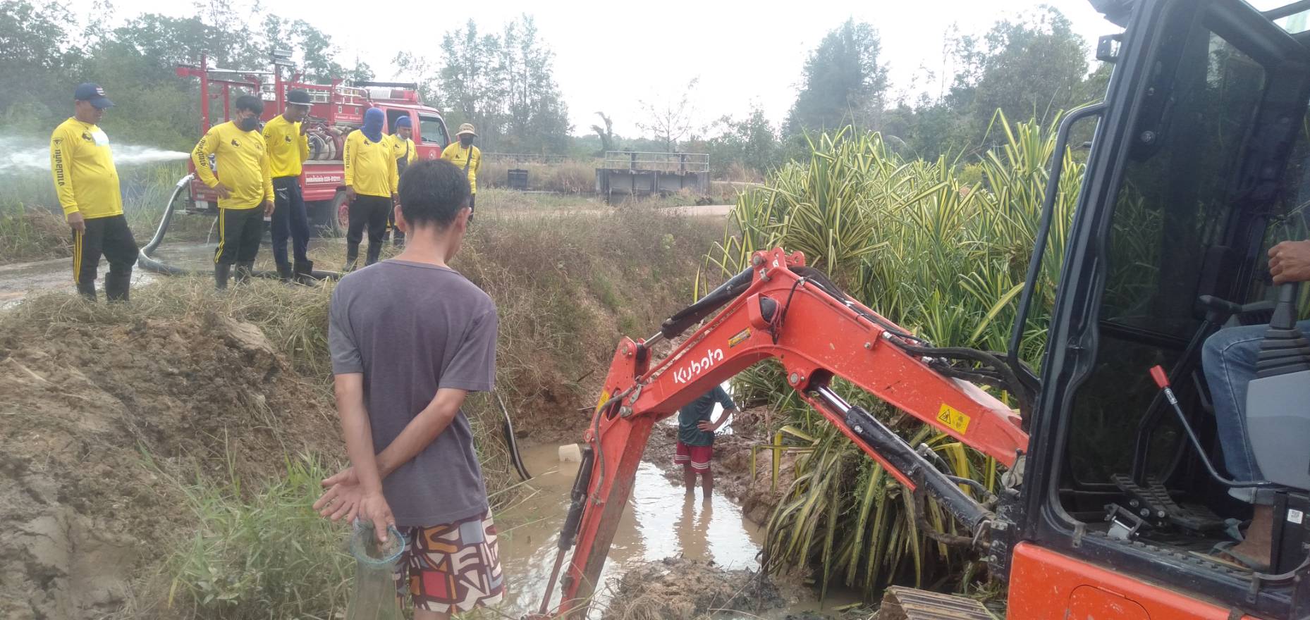 สูบน้ำอำนวยความสะดวกในการทำกาลักน้ำ หมู่ที่ 1